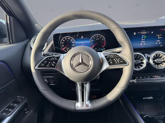 Mercedes-Benz GLA 250 Swiss Star Progressive 4matic