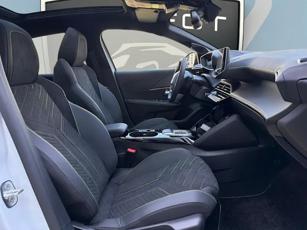 Peugeot 208 1.2 Hybrid 145 GT Exclusive