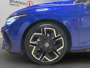 VW Golf VIII 1.5 eTSI R-Line DSG