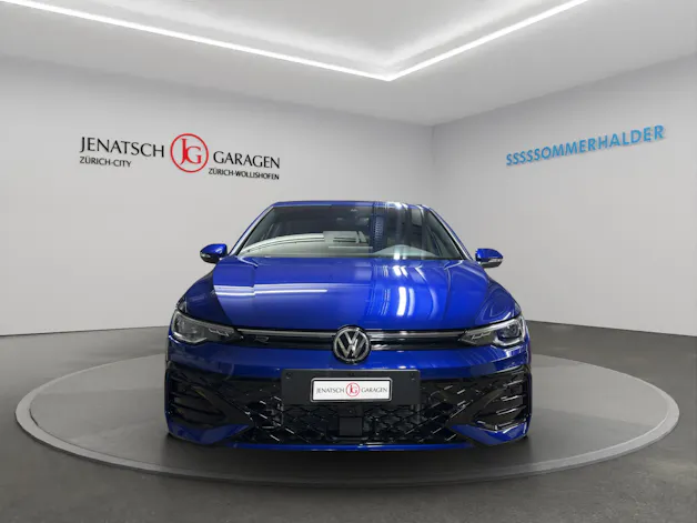 VW Golf VIII 1.5 eTSI R-Line DSG
