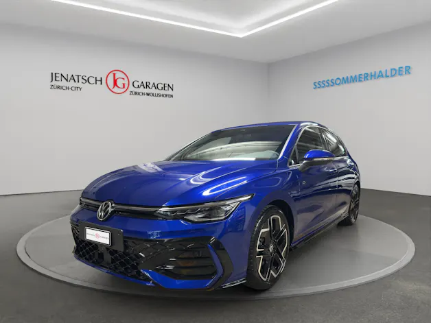VW Golf VIII 1.5 eTSI R-Line DSG