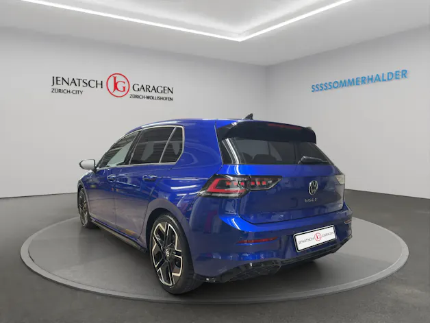 VW Golf VIII 1.5 eTSI R-Line DSG