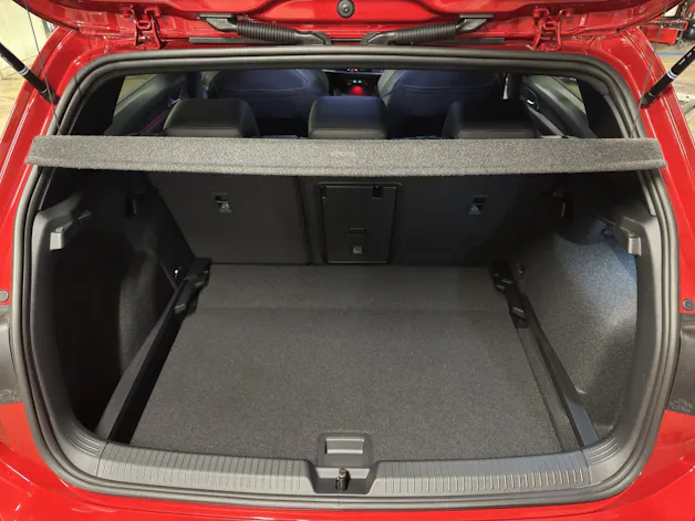VW Golf VIII 1.5 eTSI R-Line DSG
