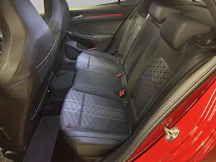 VW Golf VIII 1.5 eTSI R-Line DSG