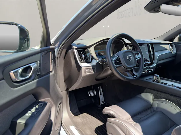 Volvo XC60 2.0 T8 TE R-Design eAWD