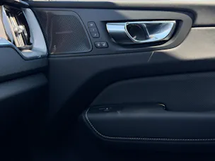 Volvo XC60 2.0 T8 TE R-Design eAWD