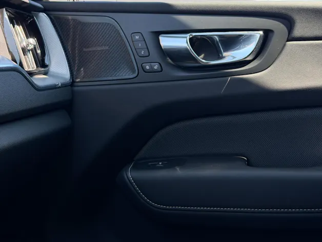 Volvo XC60 2.0 T8 TE R-Design eAWD