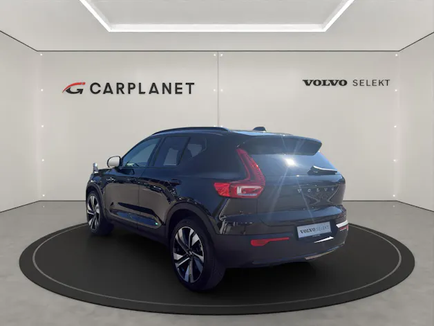 Volvo XC40 2.0 B3 MH Plus Dark