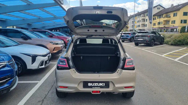 Suzuki Swift 1.2 Sakura Hybrid 4x4