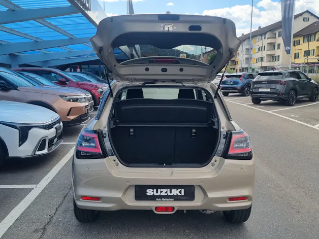 Suzuki Swift 1.2 Sakura Hybrid 4x4