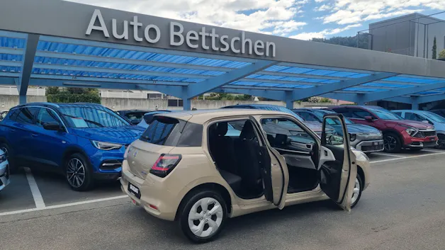 Suzuki Swift 1.2 Sakura Hybrid 4x4