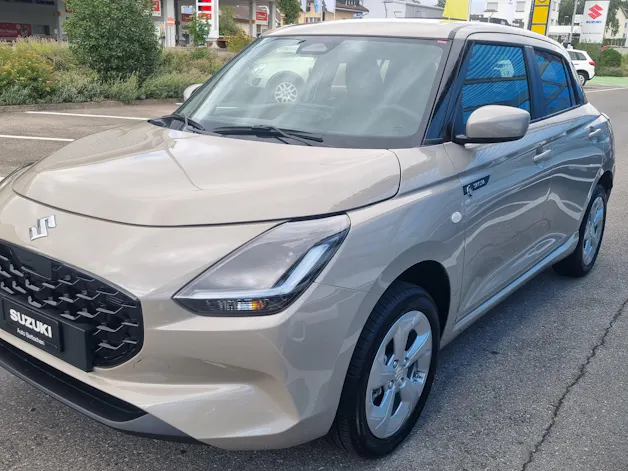 Suzuki Swift 1.2 Sakura Hybrid 4x4