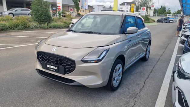 Suzuki Swift 1.2 Sakura Hybrid 4x4