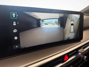 https://vehicle.imgix.net/4402008/5c52f245-29a7-4149-9923-786ba87990de.jpg