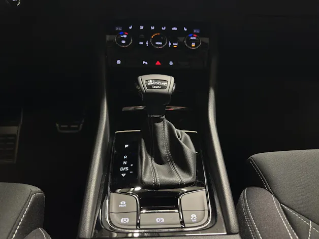 SKODA Karoq 2.0 TSI SportLine 4x4 DSG