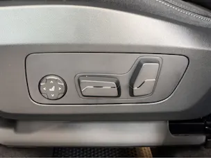 BMW X1 23i xDrive paddles