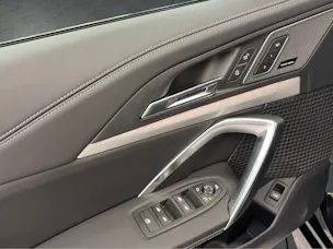 BMW X1 23i xDrive paddles