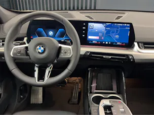 BMW X1 23i xDrive paddles
