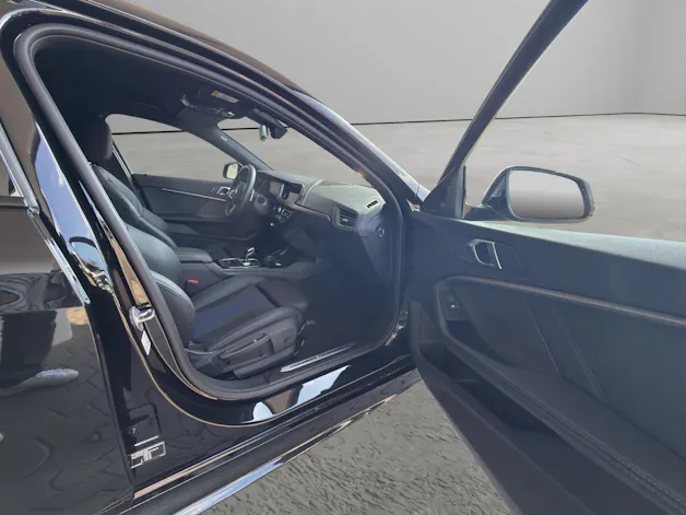 BMW 120d xDrive SAG