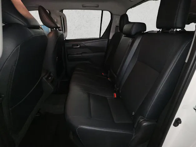 Toyota Hilux Double Cab.-Pick-up 59KWh Style