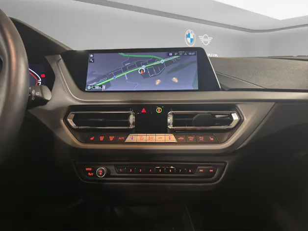 BMW 120i
