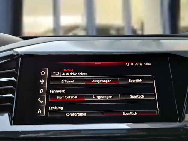 Audi Q4 e-tron 50 quattro Edition One Taifungrau Metallic