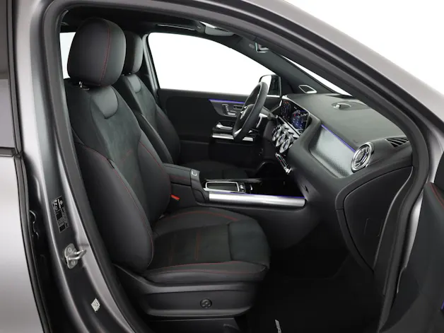 Mercedes-Benz GLA 200 Night Star 7G-DCT