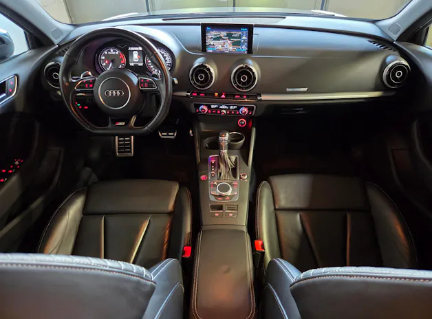 Audi S3 Sportback 2.0 T FSI quattro S-Tronic