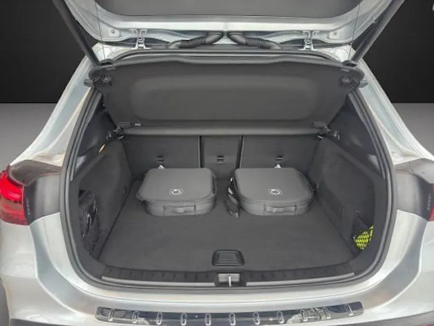 Mercedes-Benz EQA 300 4M Excellence