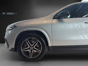 Mercedes-Benz EQA 300 4M Excellence