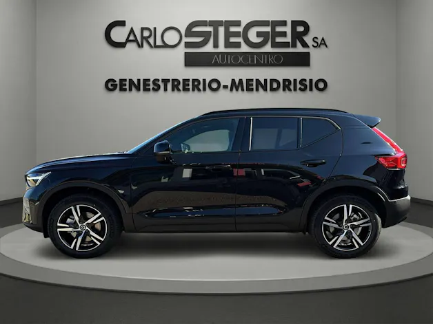 Volvo XC40 B3 Benzin Mild Hybrid Plus Dark DCT