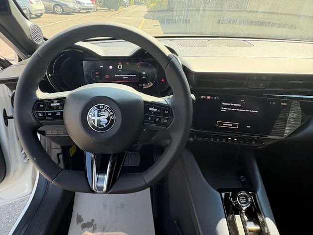ALFA ROMEO Junior 1.2 48V Hybrid Junior