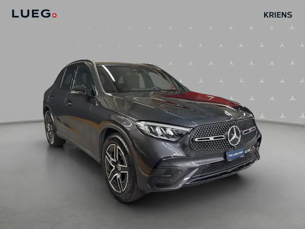 Mercedes-Benz GLC 200 4M - AMG / DISTRONIC / 360 Grad Kamera / Soundsystem