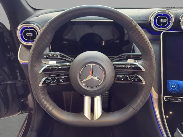 Mercedes-Benz GLC 200 4M - AMG / DISTRONIC / 360 Grad Kamera / Soundsystem
