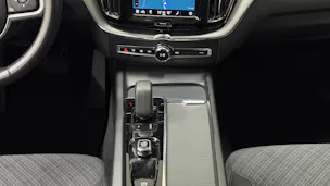 Volvo XC60 B4 Diesel Mild Hybrid AWD Momentum Geartronic