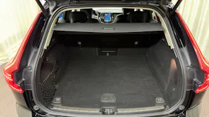 Volvo XC60 B4 Diesel Mild Hybrid AWD Momentum Geartronic