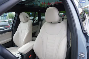 BMW X3 M40i Travel M-SPORT!!!