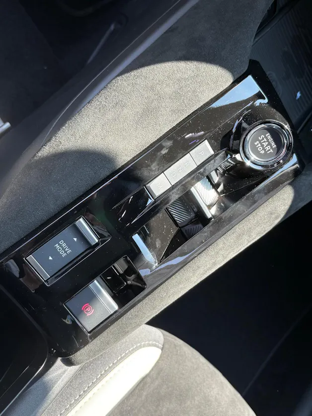 ALFA ROMEO Junior 1.2 48V Q4 Hybrid Sport Speciale