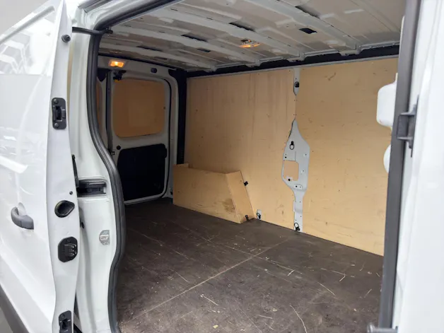 Renault Trafic 2.0 Blue dCi 130 Advance L2H1 EN