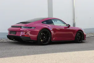 Porsche 911 GT3 Touring PDK PTS Lackierung *STERNRUBIN*