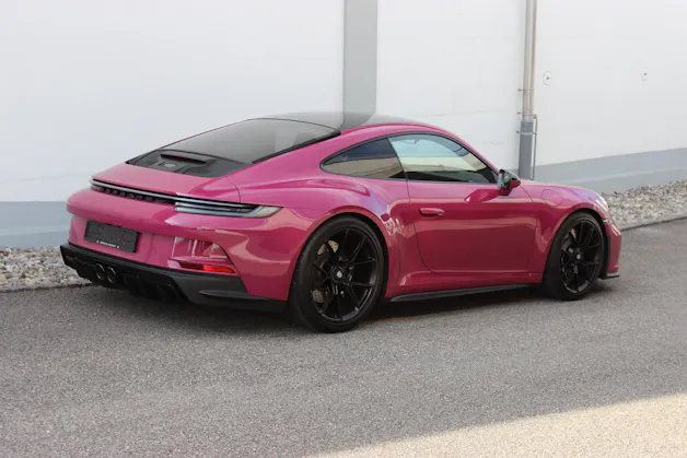 Porsche 911 GT3 Touring PDK PTS Lackierung *STERNRUBIN*