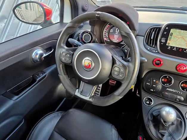 FIAT 595 Abarth 1.4 T-Jet 180 Competizione
