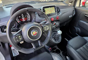 FIAT 595 Abarth 1.4 T-Jet 180 Competizione