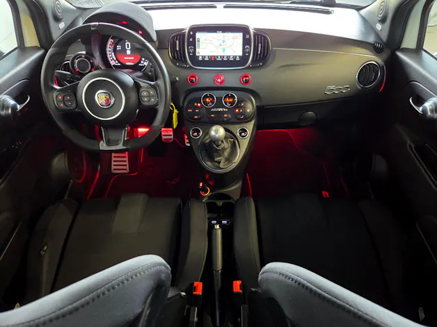 Fiat 595 Abarth 1.4 T-Jet 180 Competizione