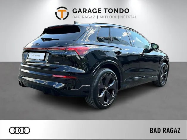 Audi Q4 SUV e-tron quattro perform 340PS/250kW