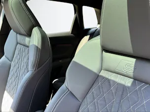 Audi Q4 SUV e-tron quattro perform 340PS/250kW