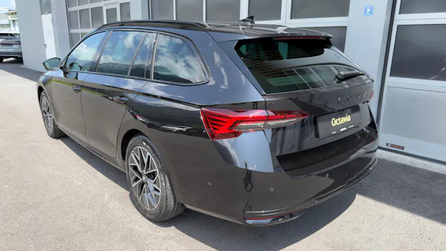 Škoda Oct. DY 2.0 TSI 204PS 7DSG 4x4 2000ccm 204PS/150kW 4 Zylinder TSI Benzin