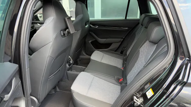 Škoda Oct. DY 2.0 TSI 204PS 7DSG 4x4 2000ccm 204PS/150kW 4 Zylinder TSI Benzin