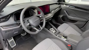 Škoda Oct. DY 2.0 TSI 204PS 7DSG 4x4 2000ccm 204PS/150kW 4 Zylinder TSI Benzin