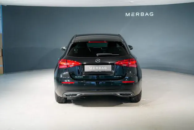 Mercedes-Benz A 250 4Matic 8G-DCT